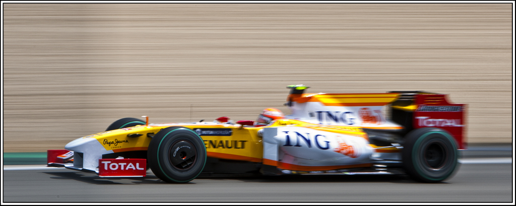 F1 6538